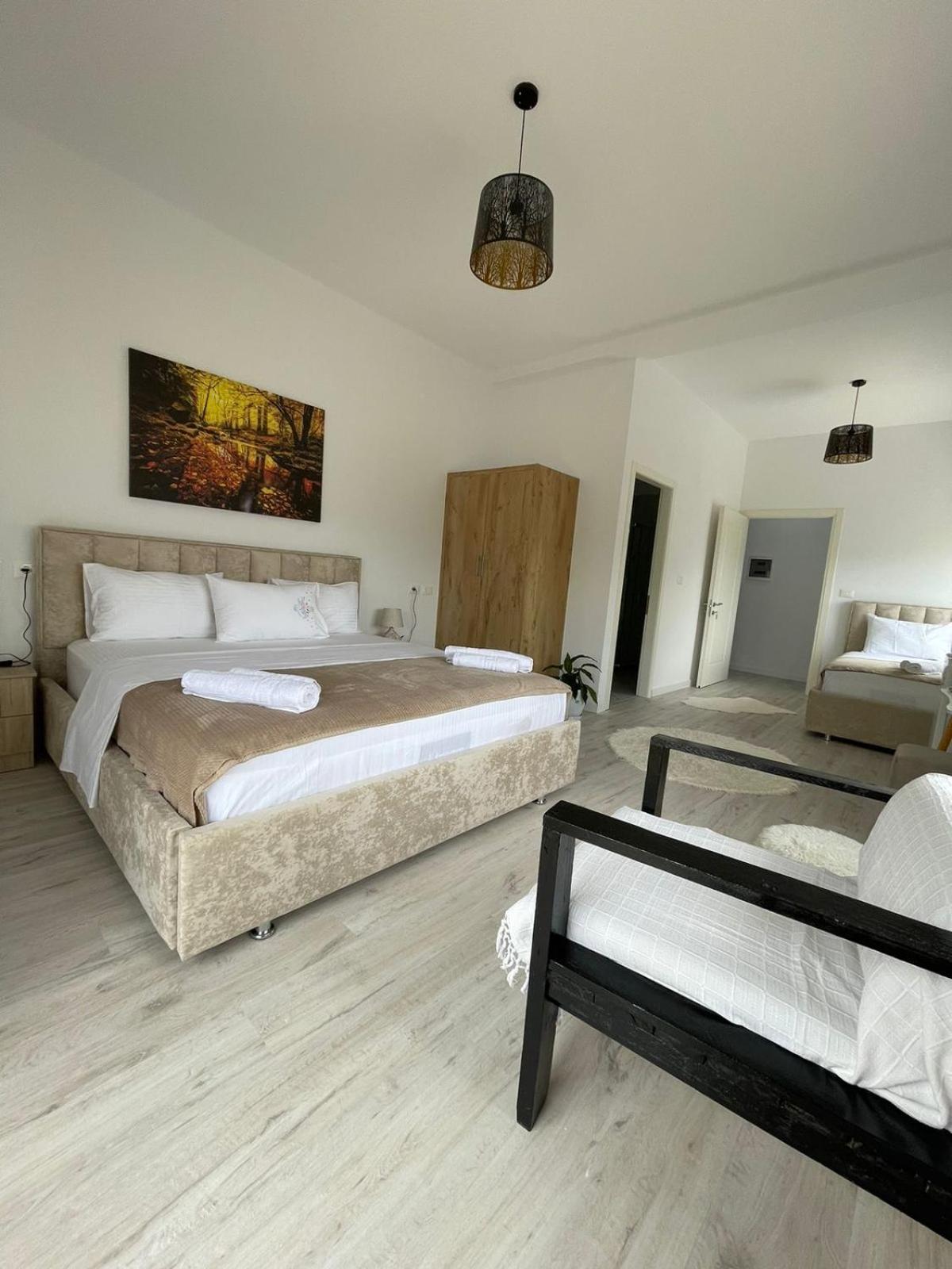 Ilvi Guesthouse Gjirokaster Luaran gambar